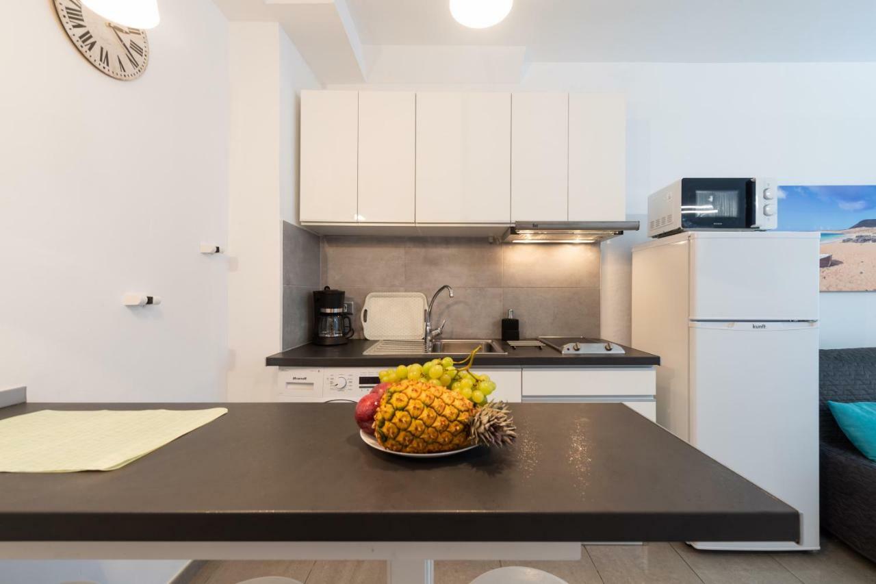 1St Line Studio Las Canteras Beach - Wifi Apartment Las Palmas de Gran Canaria Exterior photo